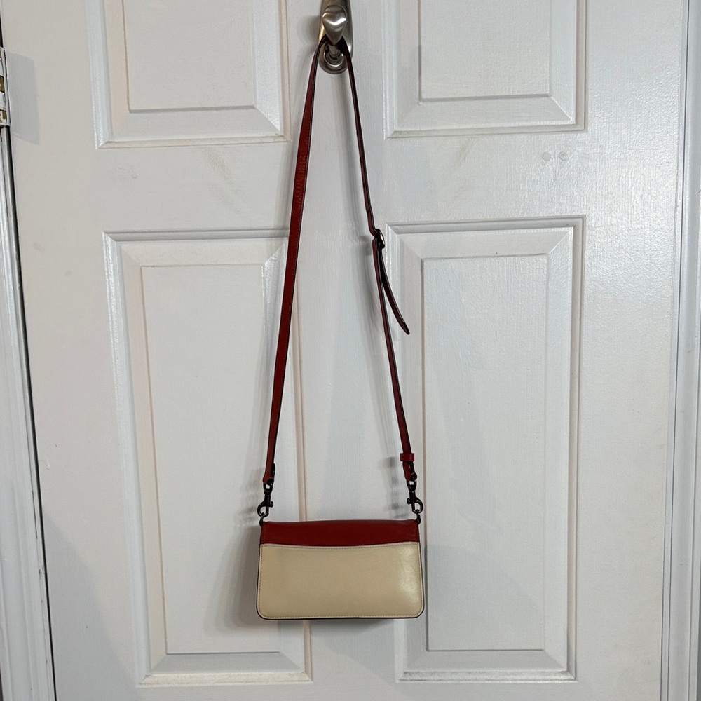 Coach Red and Cream Crossbody Bag - Picture 5 of 12